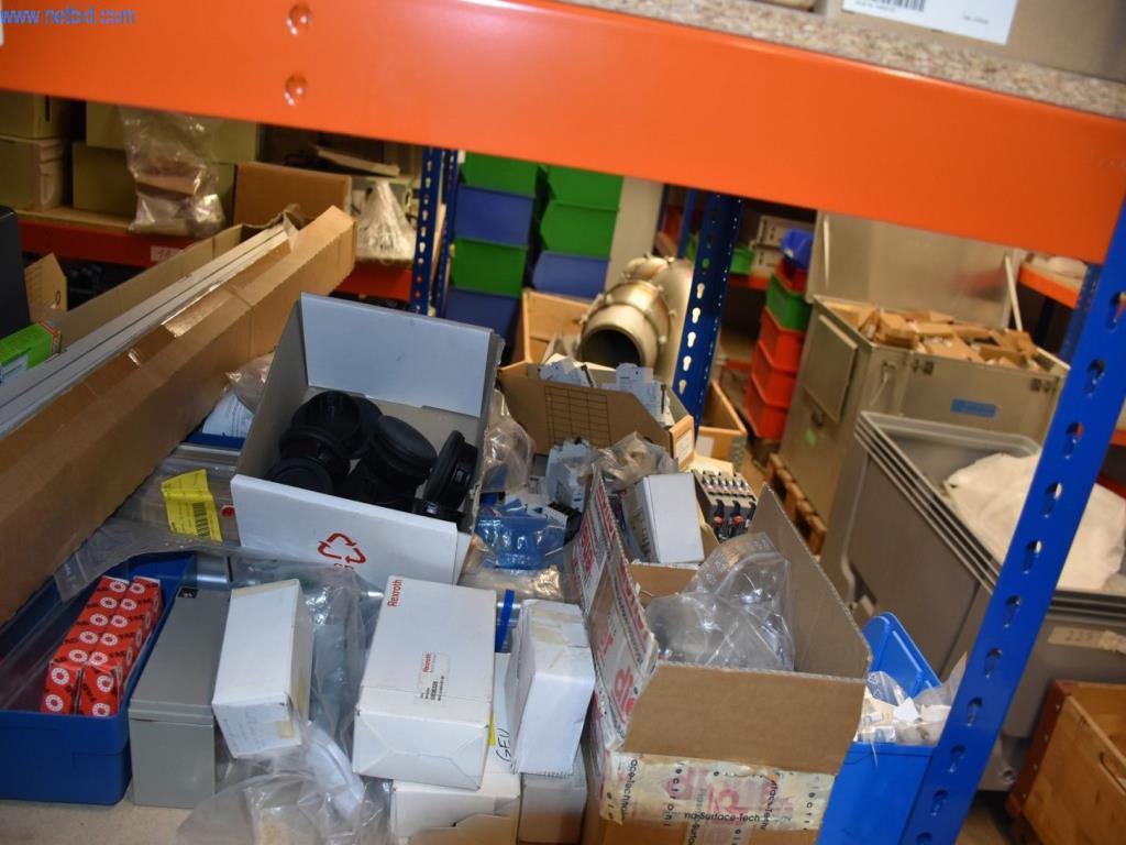 Extensos stocks de bombas de vácuo, dispositivos de medição, peças sobressalentes e acessórios-23