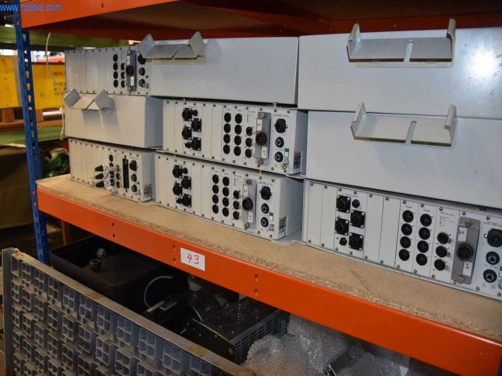 Extensos stocks de bombas de vácuo, dispositivos de medição, peças sobressalentes e acessórios-28