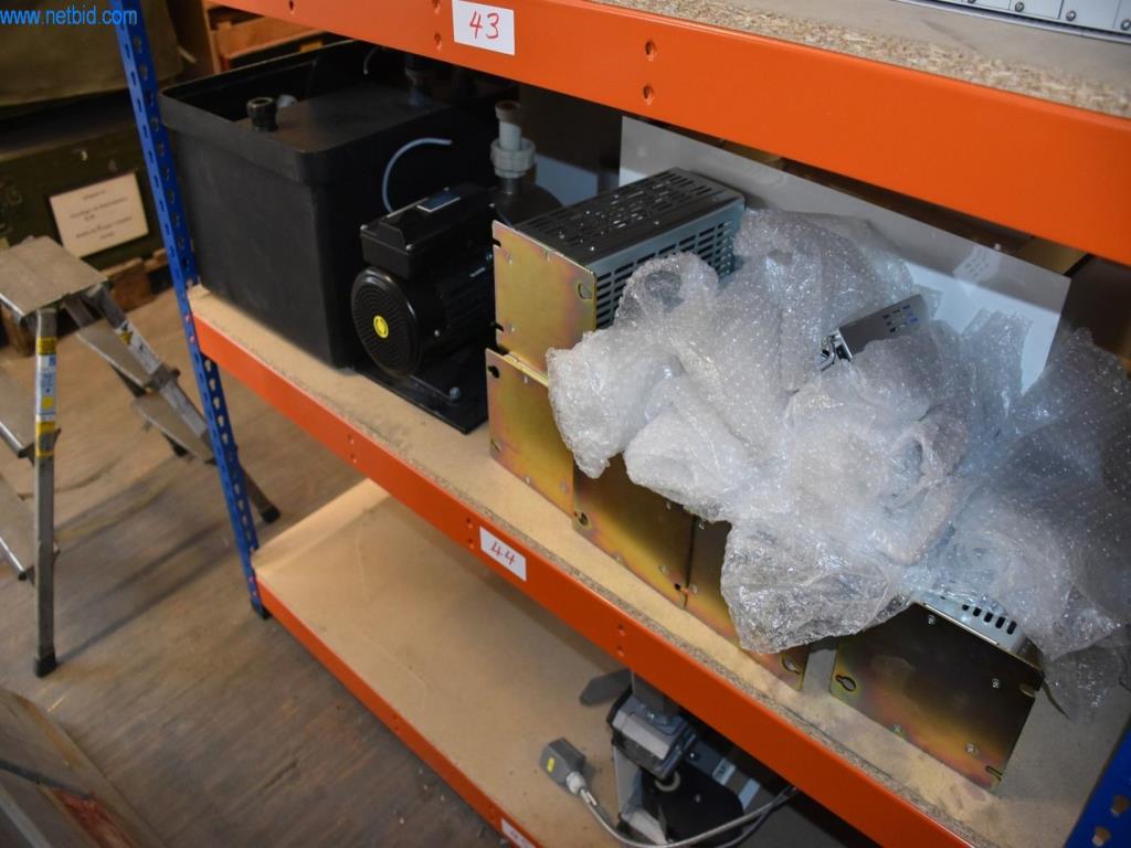 Extensos stocks de bombas de vácuo, dispositivos de medição, peças sobressalentes e acessórios-29