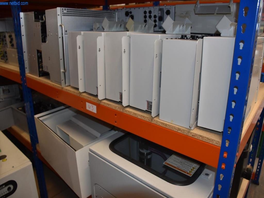 Extensos stocks de bombas de vácuo, dispositivos de medição, peças sobressalentes e acessórios-31