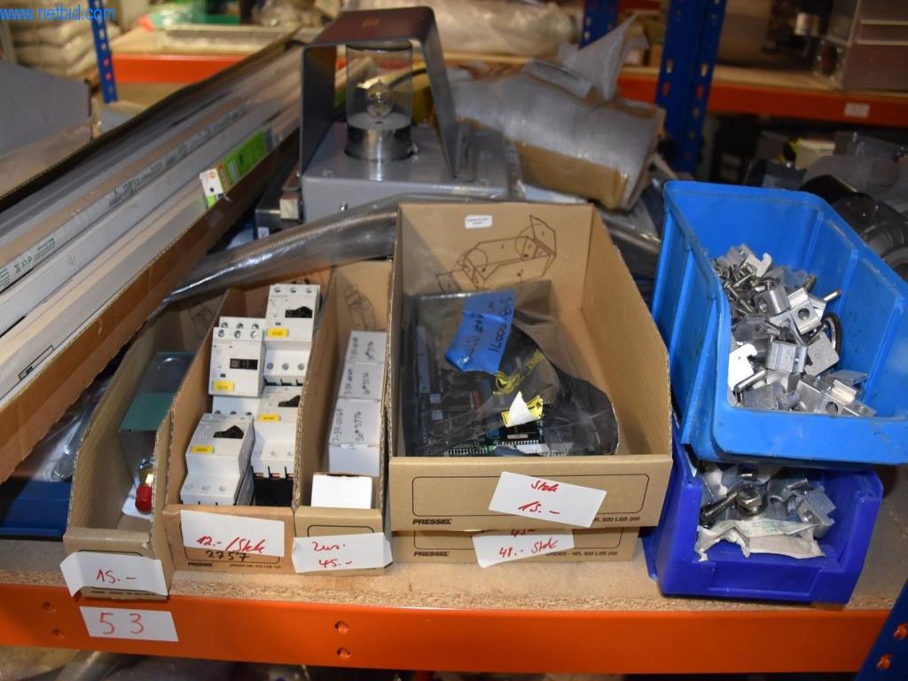 Extensos stocks de bombas de vácuo, dispositivos de medição, peças sobressalentes e acessórios-47
