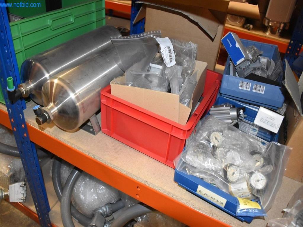 Extensos stocks de bombas de vácuo, dispositivos de medição, peças sobressalentes e acessórios-53