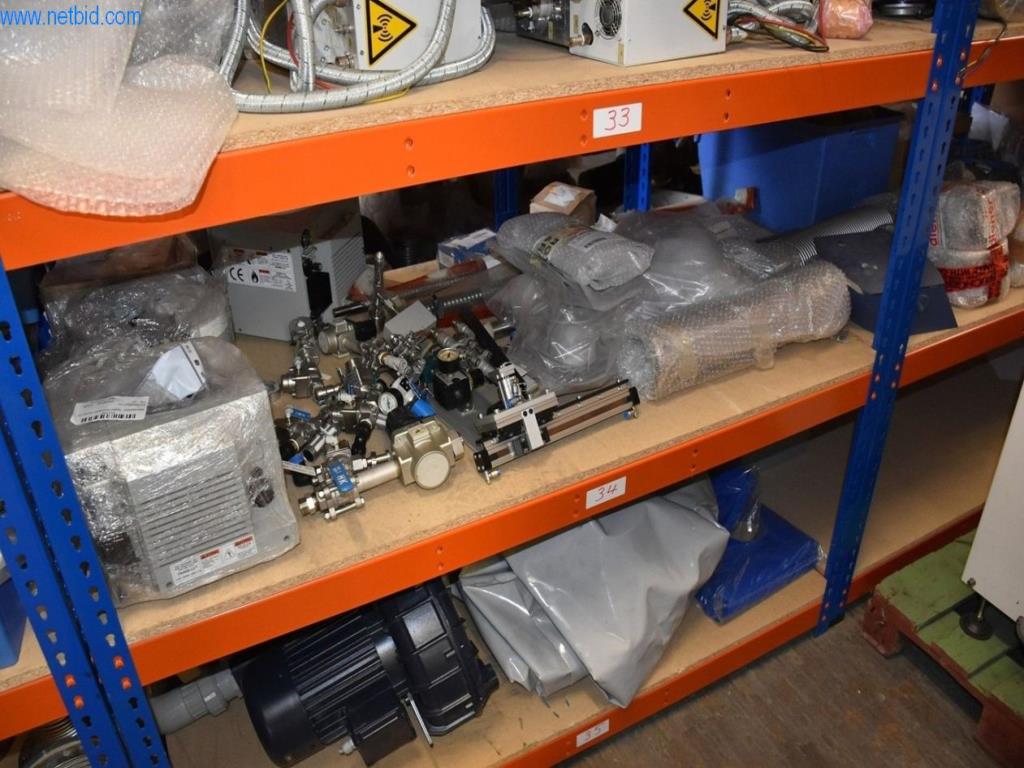 Obsežne zaloge vakuumskih črpalk, merilnih naprav, rezervnih delov in dodatne opreme-25