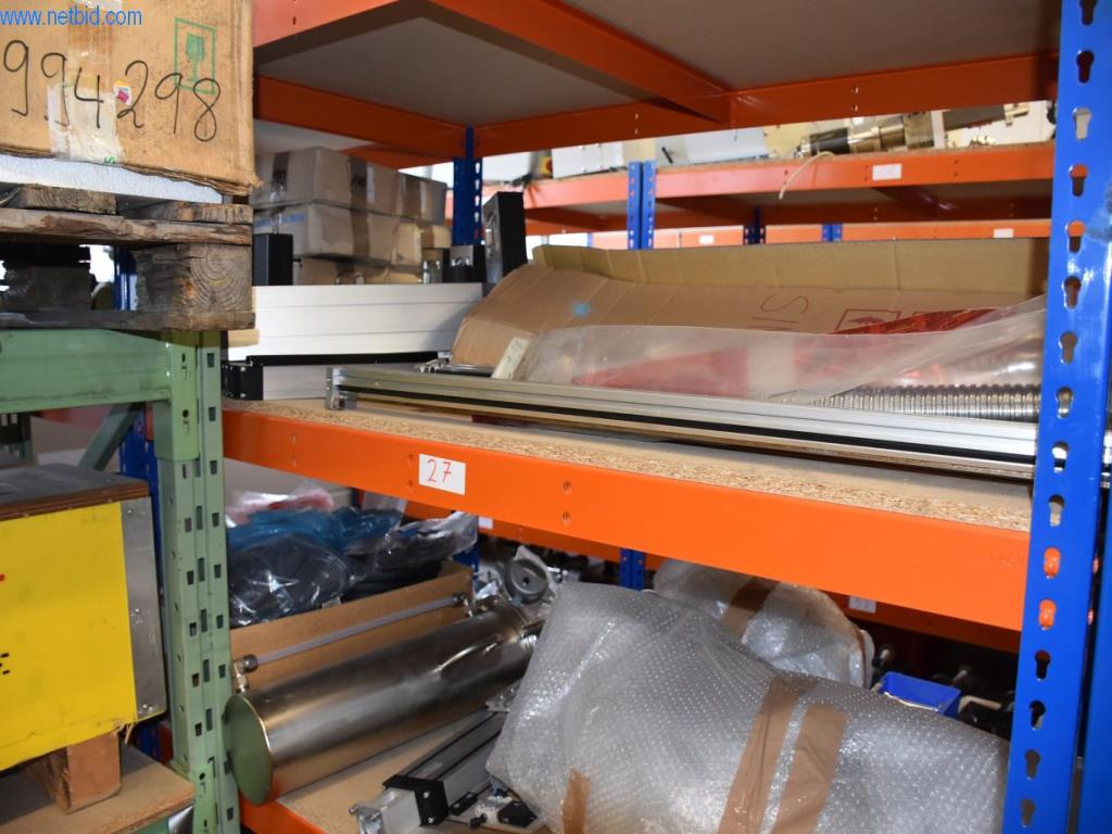 Obsežne zaloge vakuumskih črpalk, merilnih naprav, rezervnih delov in dodatne opreme-30