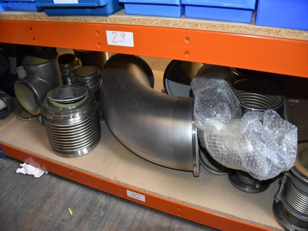 Obsežne zaloge vakuumskih črpalk, merilnih naprav, rezervnih delov in dodatne opreme-38