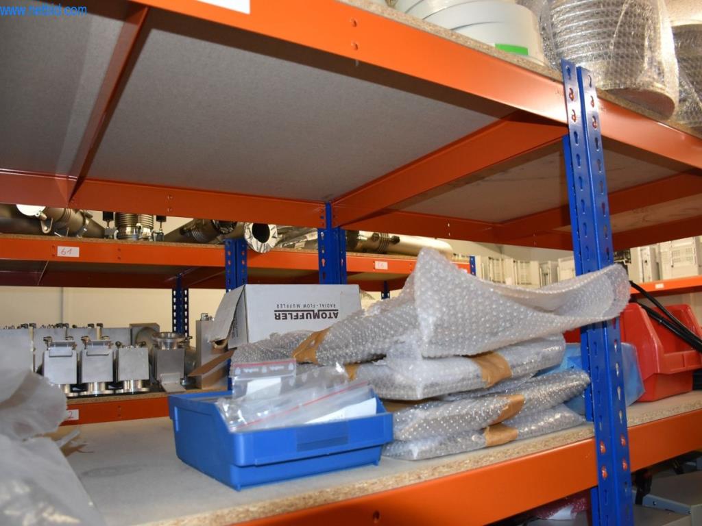 Obsežne zaloge vakuumskih črpalk, merilnih naprav, rezervnih delov in dodatne opreme-3