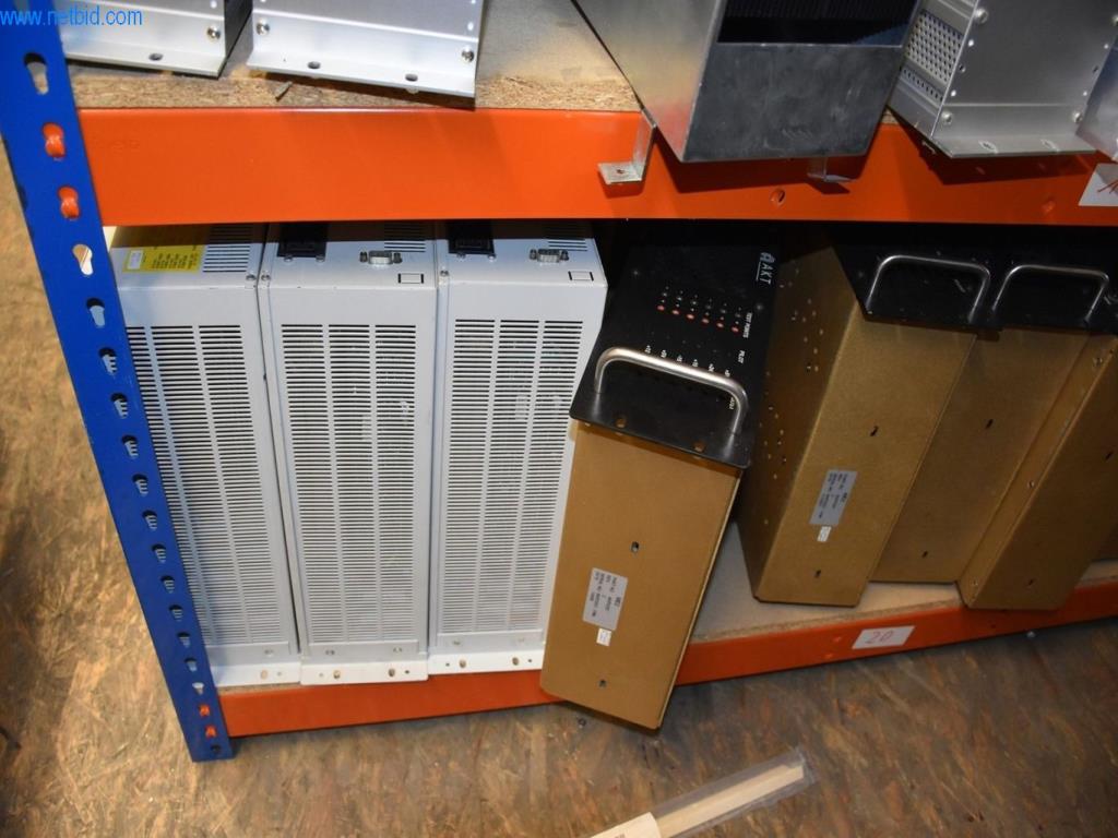 Obsežne zaloge vakuumskih črpalk, merilnih naprav, rezervnih delov in dodatne opreme-62