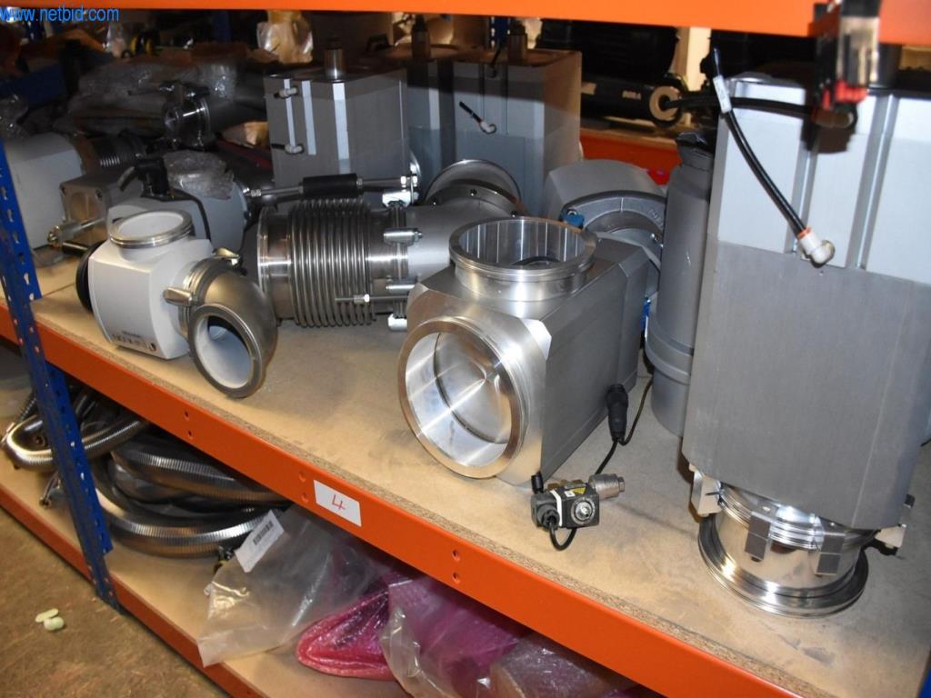 Obsežne zaloge vakuumskih črpalk, merilnih naprav, rezervnih delov in dodatne opreme-65