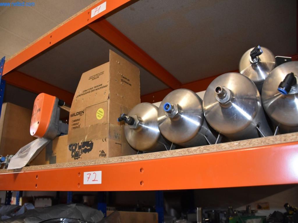 Obsežne zaloge vakuumskih črpalk, merilnih naprav, rezervnih delov in dodatne opreme-10