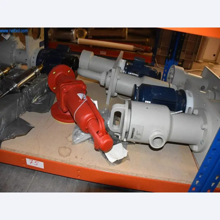 Extensos stocks de bombas de vácuo, dispositivos de medição, peças sobressalentes e acessórios-15