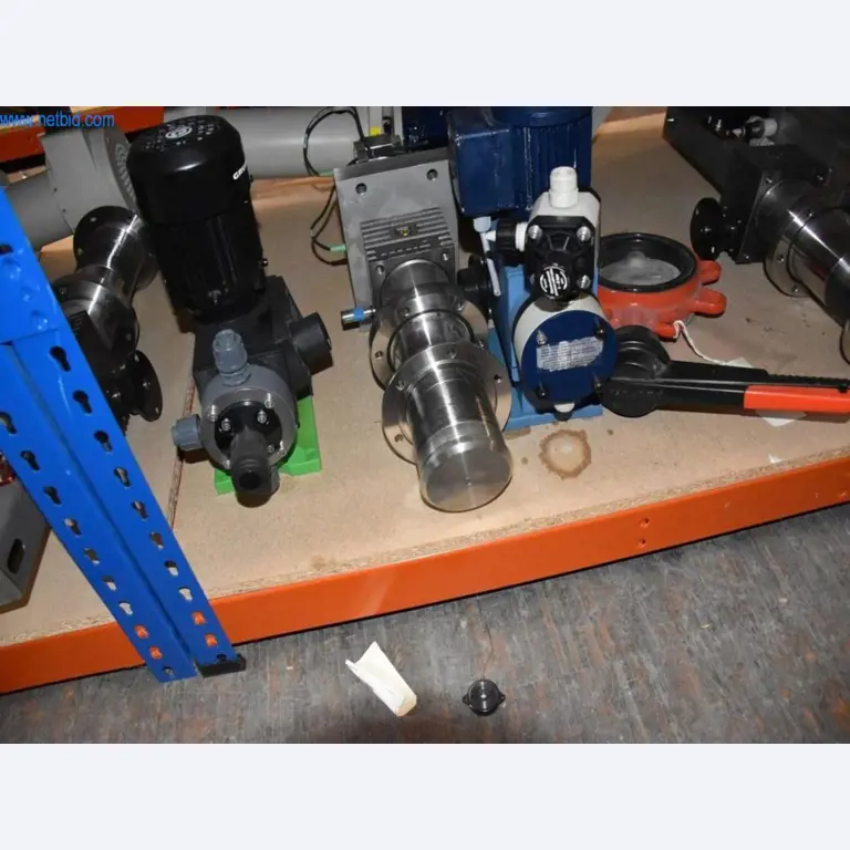 Extensos stocks de bombas de vácuo, dispositivos de medição, peças sobressalentes e acessórios-20