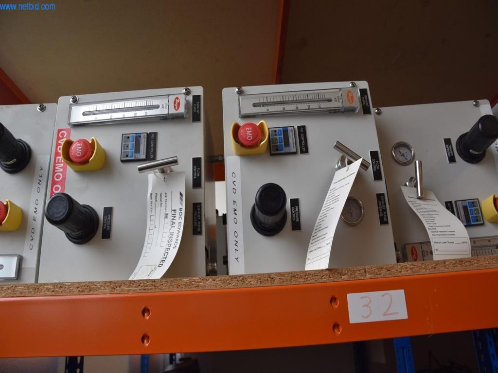 Obsežne zaloge vakuumskih črpalk, merilnih naprav, rezervnih delov in dodatne opreme-38