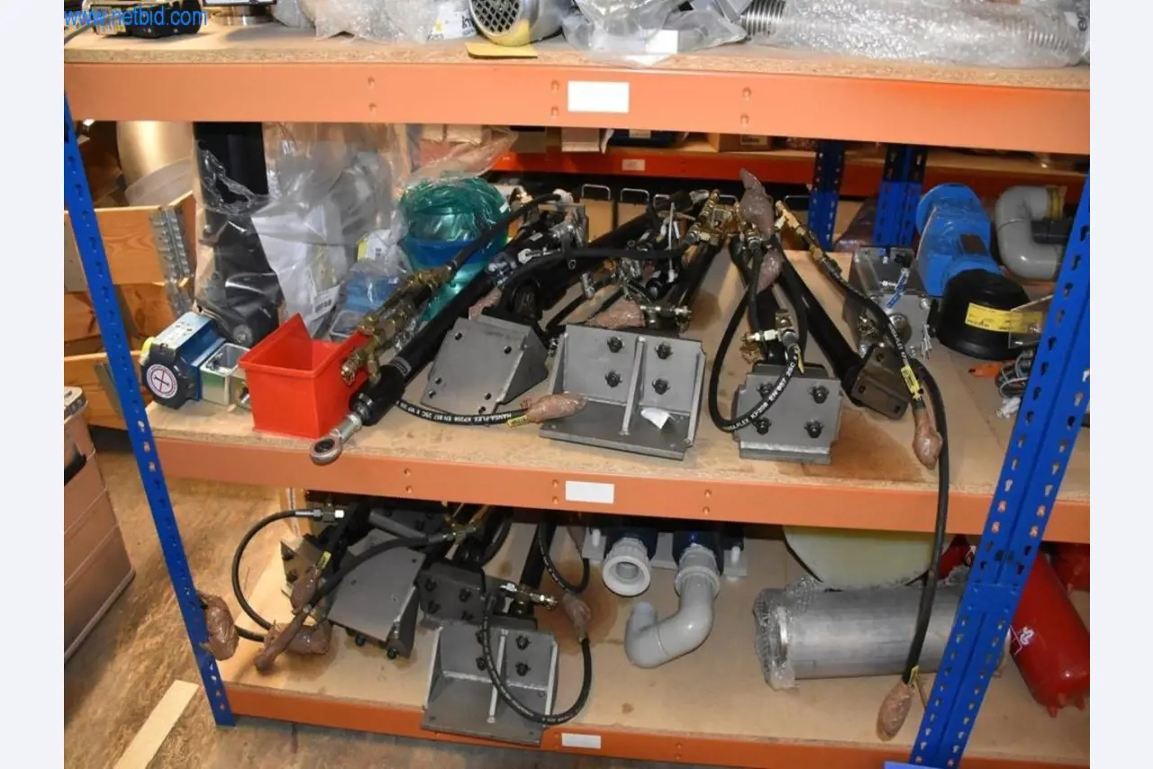 Extensos stocks de bombas de vácuo, dispositivos de medição, peças sobressalentes e acessórios-43