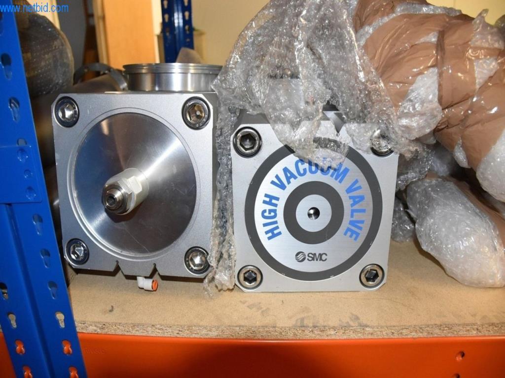 Obsežne zaloge vakuumskih črpalk, merilnih naprav, rezervnih delov in dodatne opreme-45