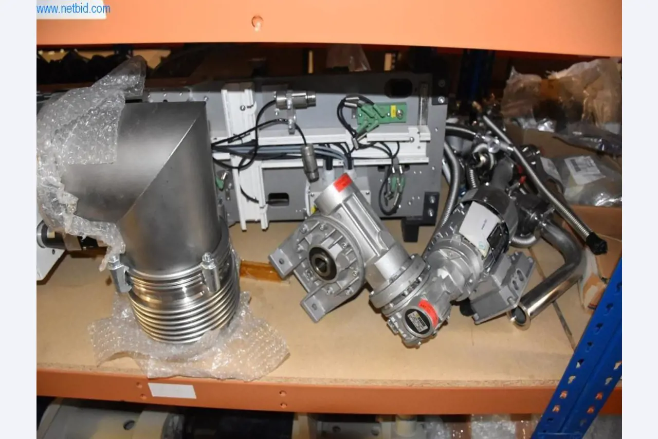 Extensos stocks de bombas de vácuo, dispositivos de medição, peças sobressalentes e acessórios-57