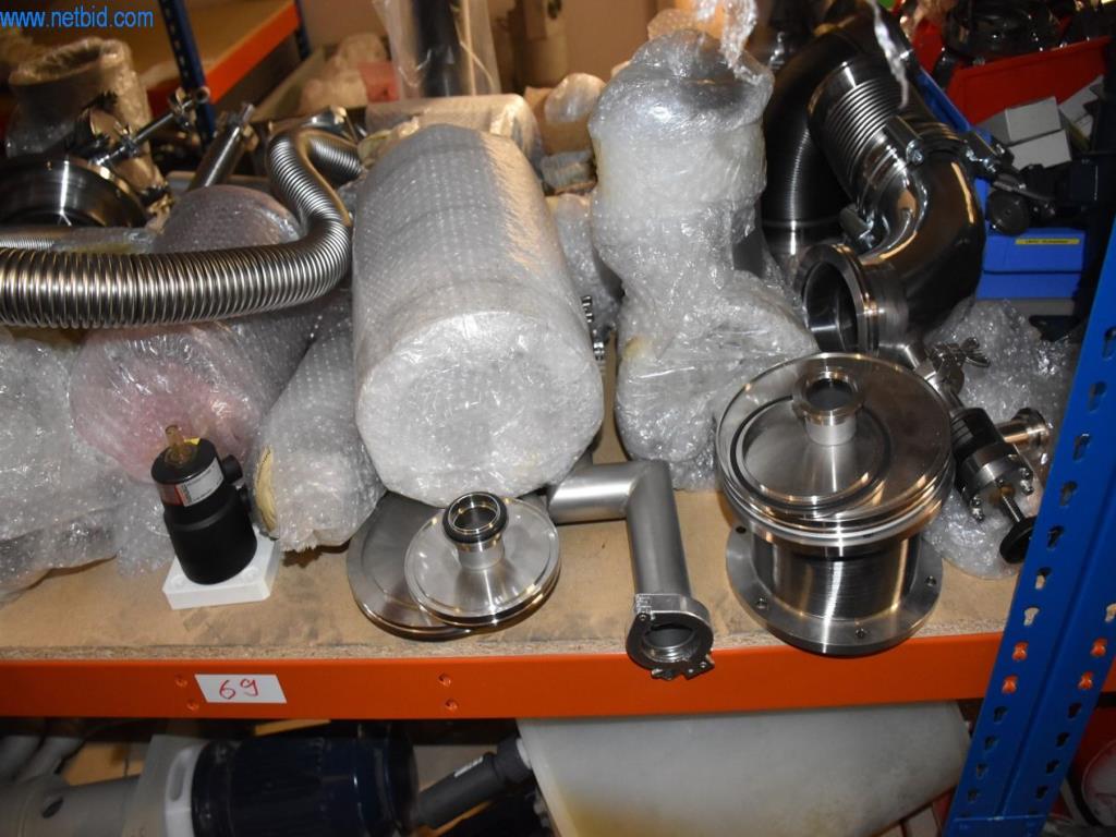 Obsežne zaloge vakuumskih črpalk, merilnih naprav, rezervnih delov in dodatne opreme-6