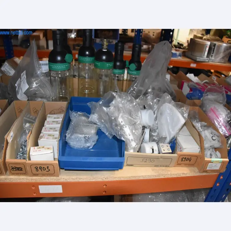 Extensos stocks de bombas de vácuo, dispositivos de medição, peças sobressalentes e acessórios-70