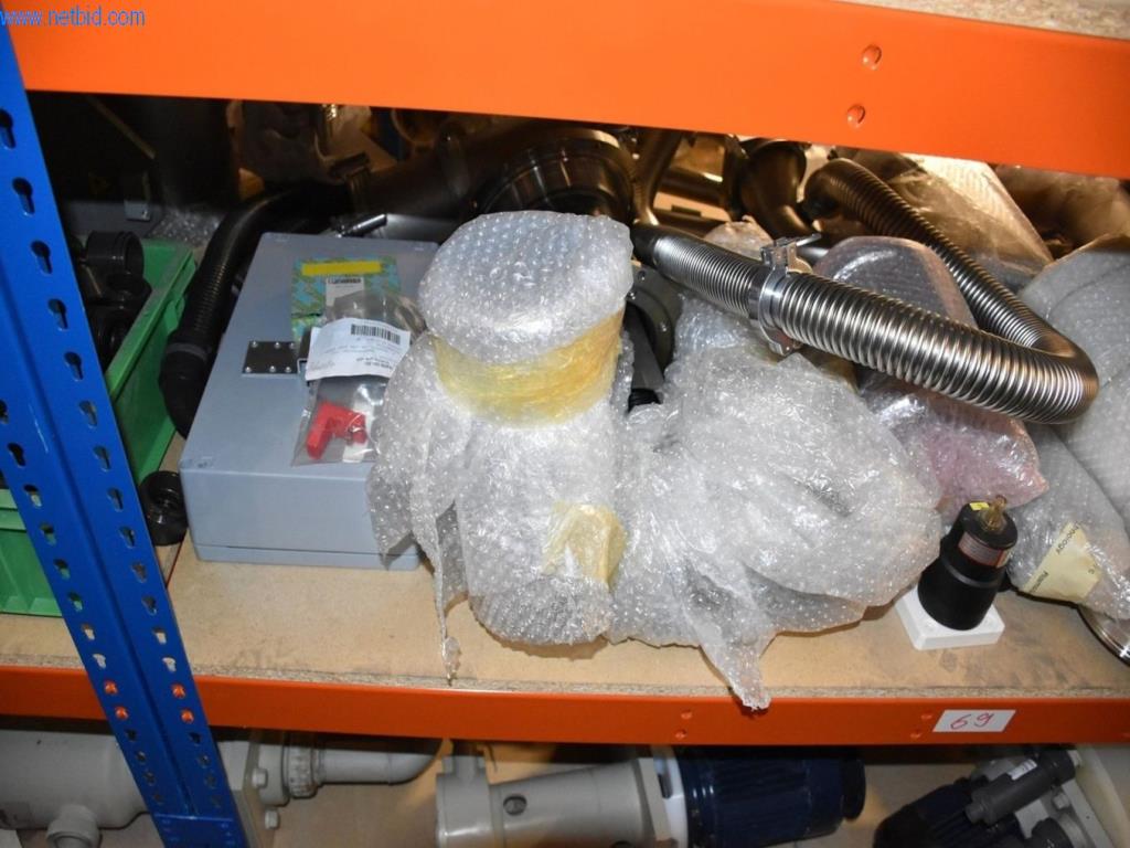 Obsežne zaloge vakuumskih črpalk, merilnih naprav, rezervnih delov in dodatne opreme-7