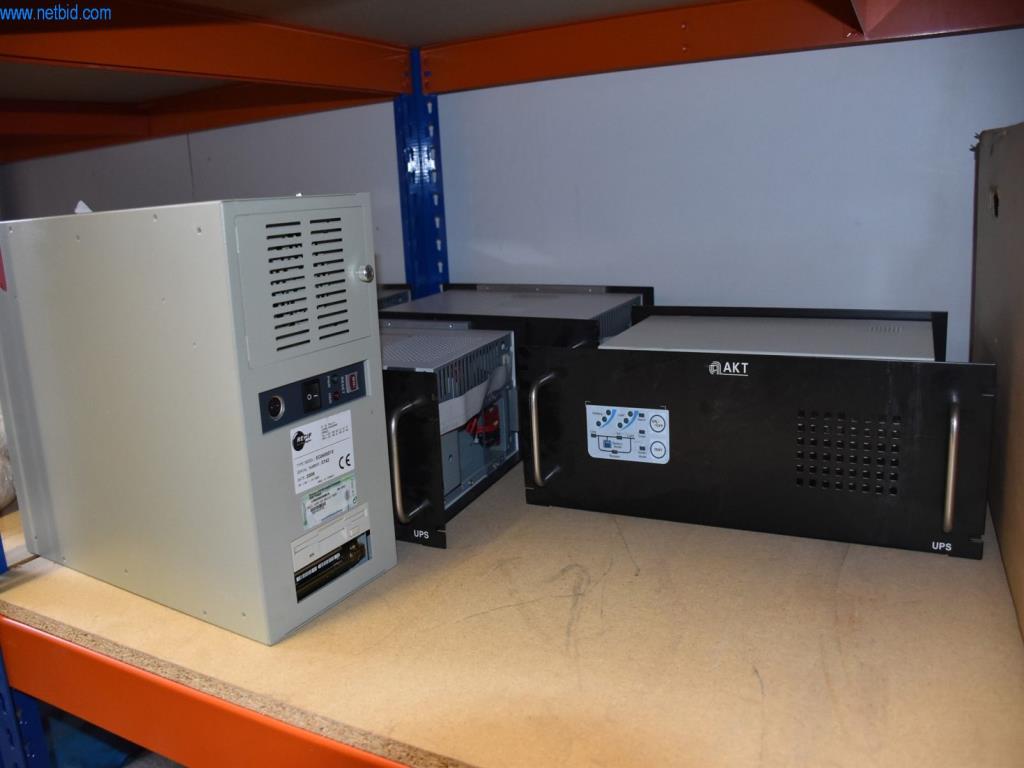 Obsežne zaloge vakuumskih črpalk, merilnih naprav, rezervnih delov in dodatne opreme-13