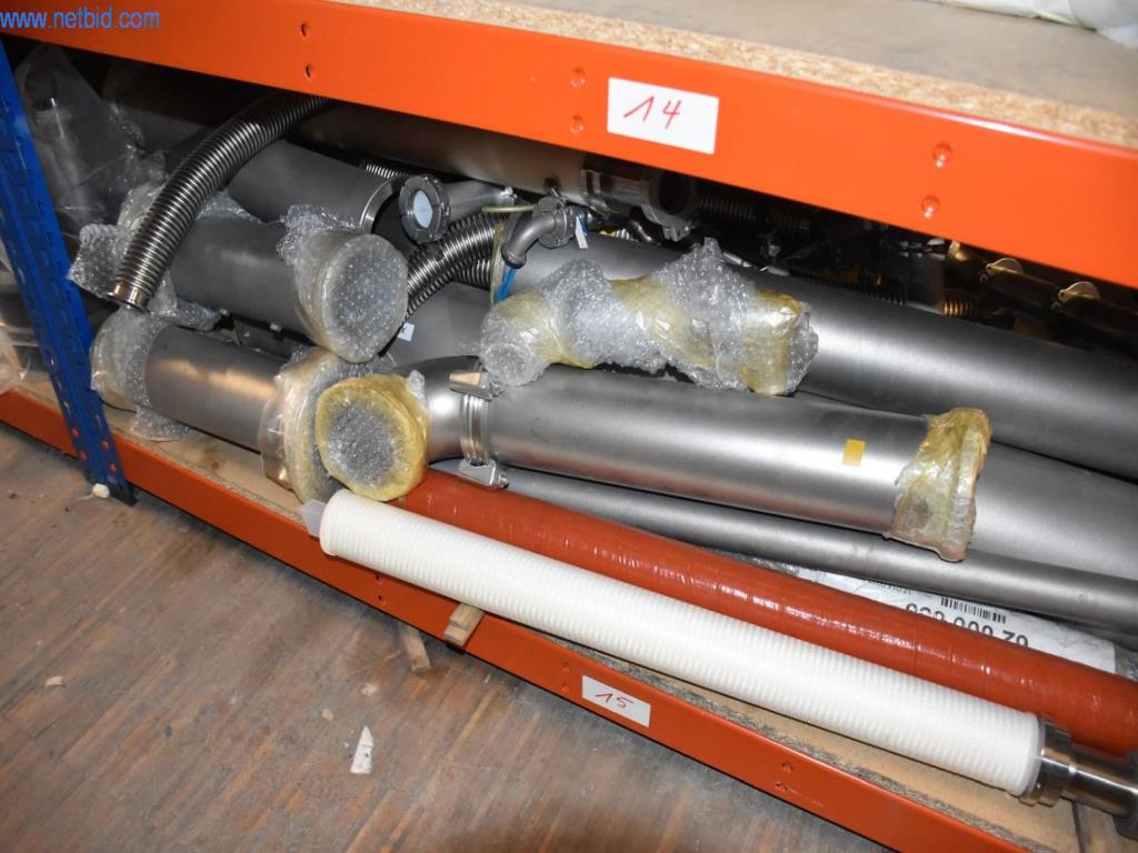 Obsežne zaloge vakuumskih črpalk, merilnih naprav, rezervnih delov in dodatne opreme-32