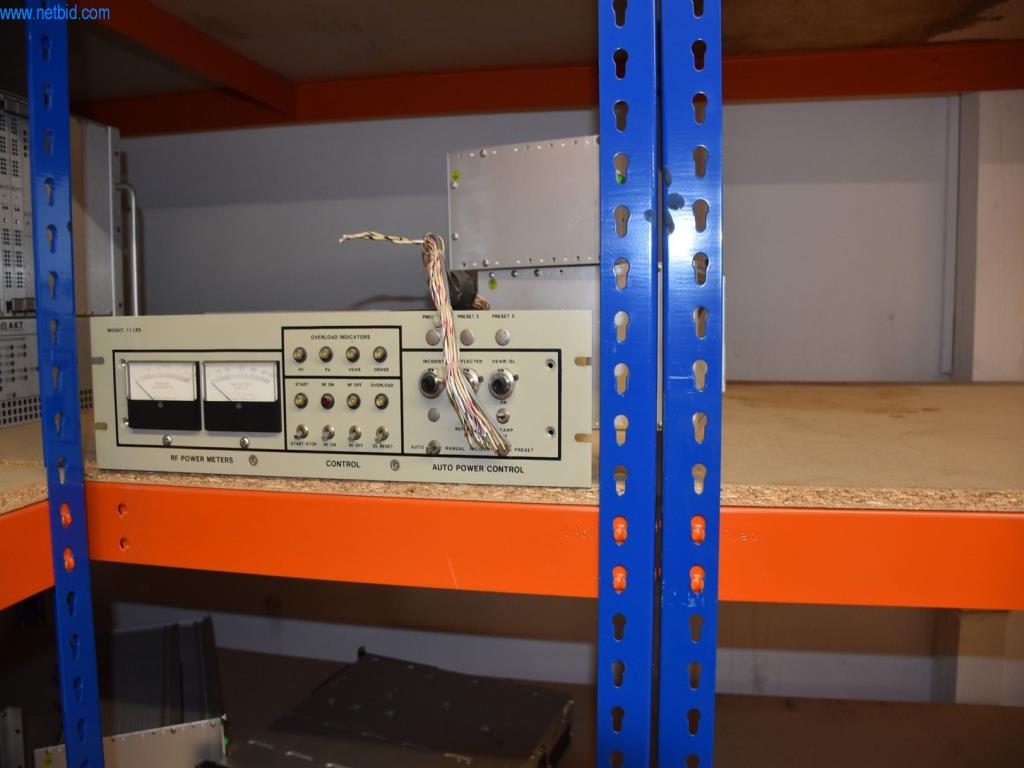 Obsežne zaloge vakuumskih črpalk, merilnih naprav, rezervnih delov in dodatne opreme-12