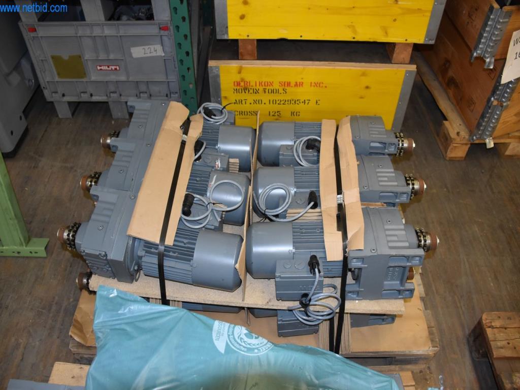 Extensos stocks de bombas de vácuo, dispositivos de medição, peças sobressalentes e acessórios-3