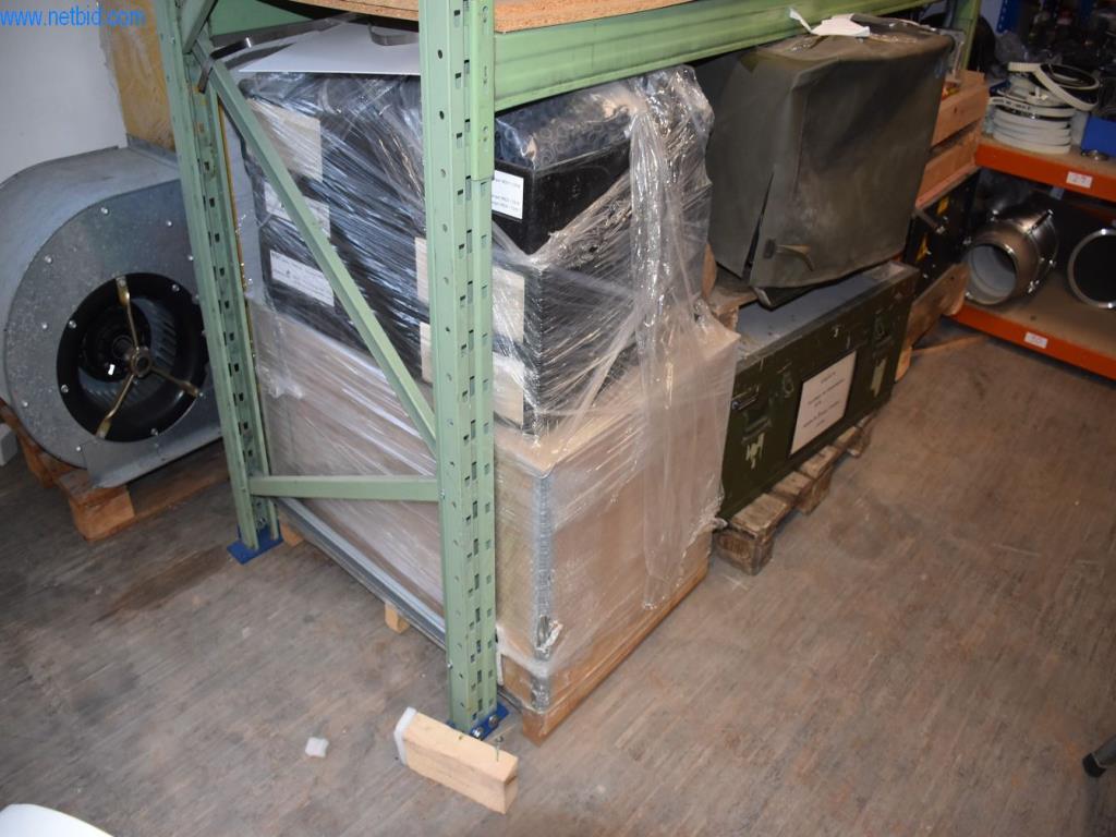 Obsežne zaloge vakuumskih črpalk, merilnih naprav, rezervnih delov in dodatne opreme-5