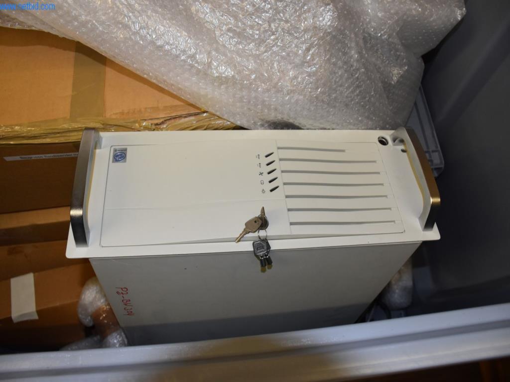 Extensos stocks de bombas de vácuo, dispositivos de medição, peças sobressalentes e acessórios-2