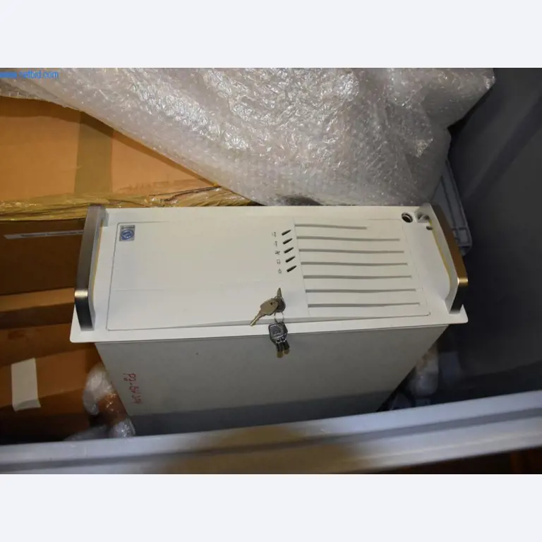 Amplias existencias de bombas de vacío, dispositivos de medición, piezas de repuesto y accesorios-2