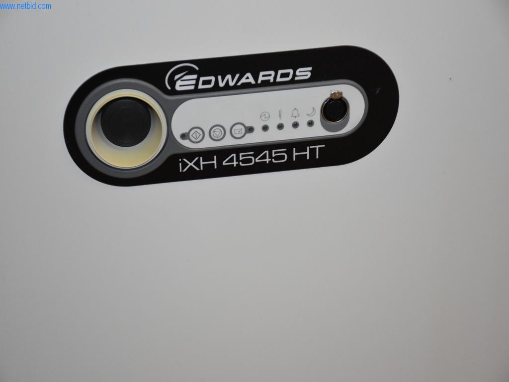 Obsežne zaloge vakuumskih črpalk, merilnih naprav, rezervnih delov in dodatne opreme-3