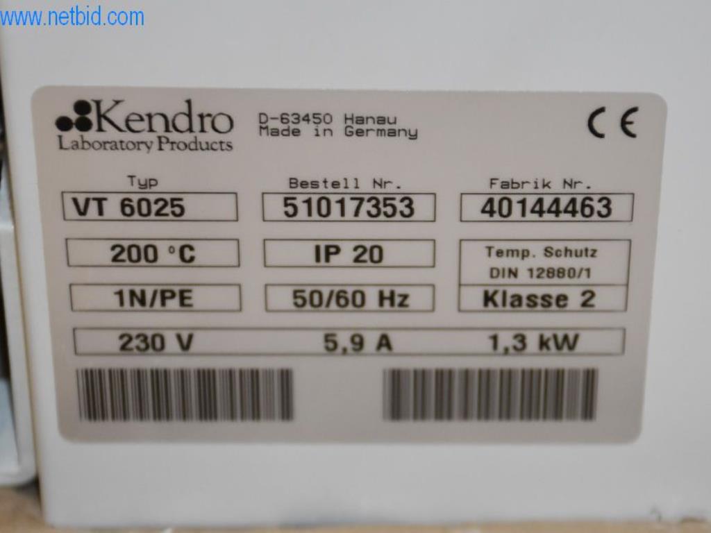 Vaste stock de pompes à vide, d'appareils de mesure, de pièces de rechange et d'accessoires-4