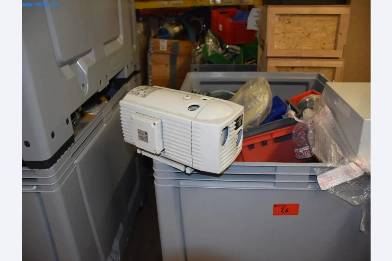 Amplias existencias de bombas de vacío, dispositivos de medición, piezas de repuesto y accesorios-1