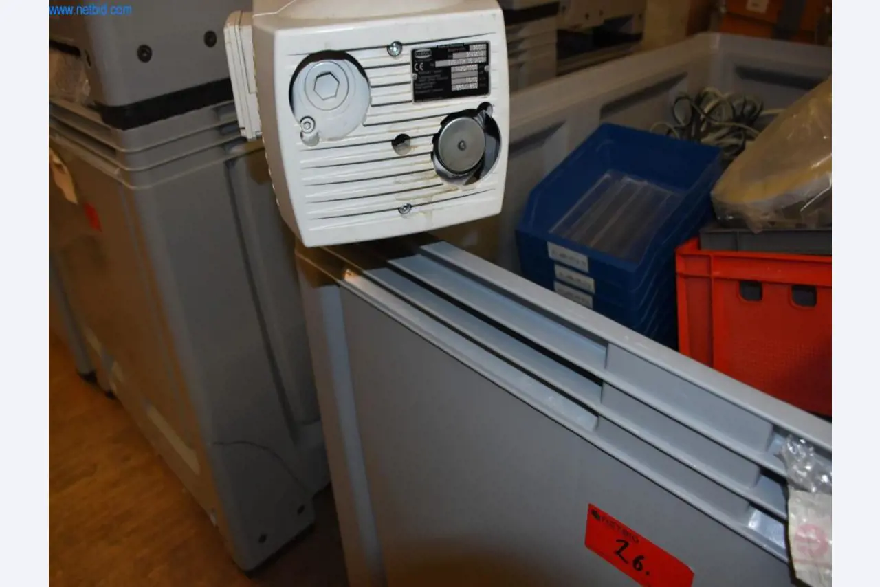 Amplias existencias de bombas de vacío, dispositivos de medición, piezas de repuesto y accesorios-2