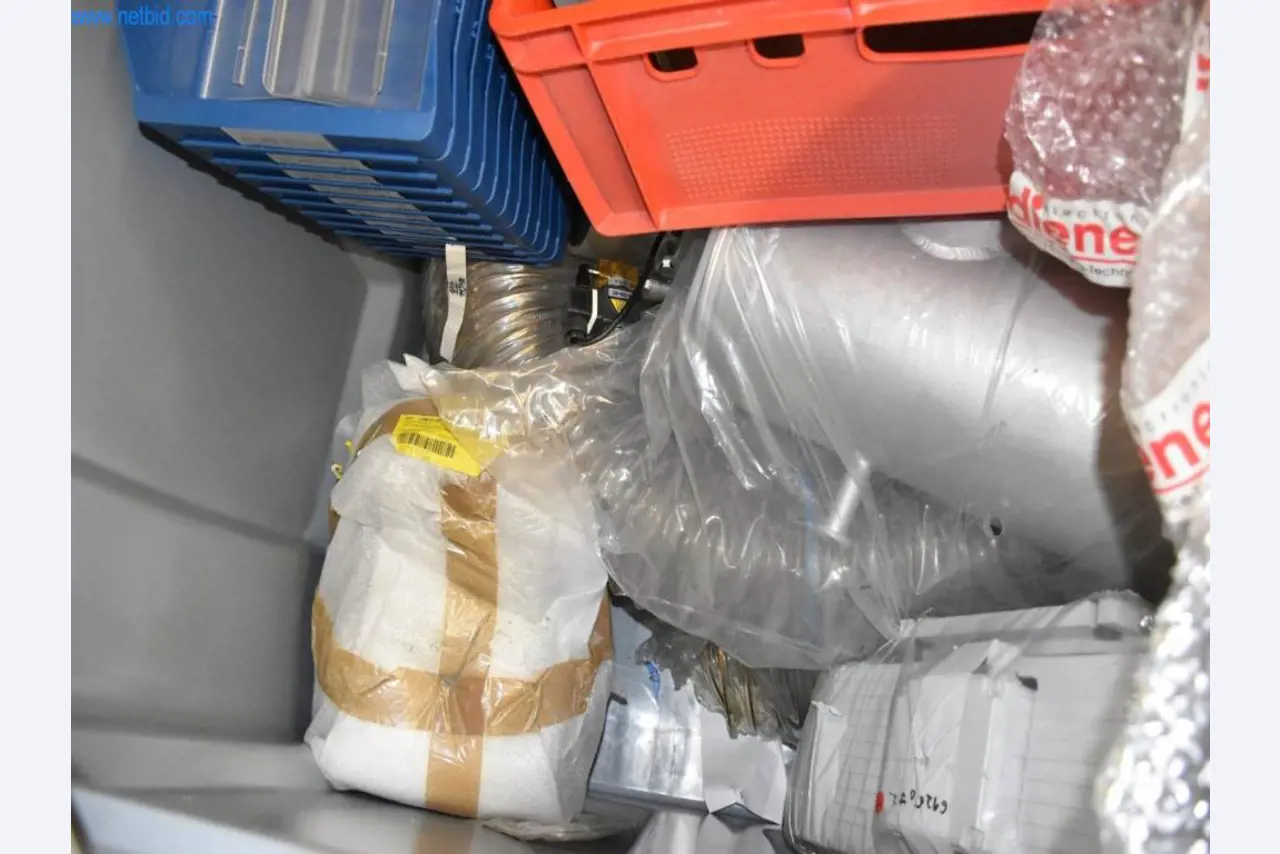 Amplias existencias de bombas de vacío, dispositivos de medición, piezas de repuesto y accesorios-3