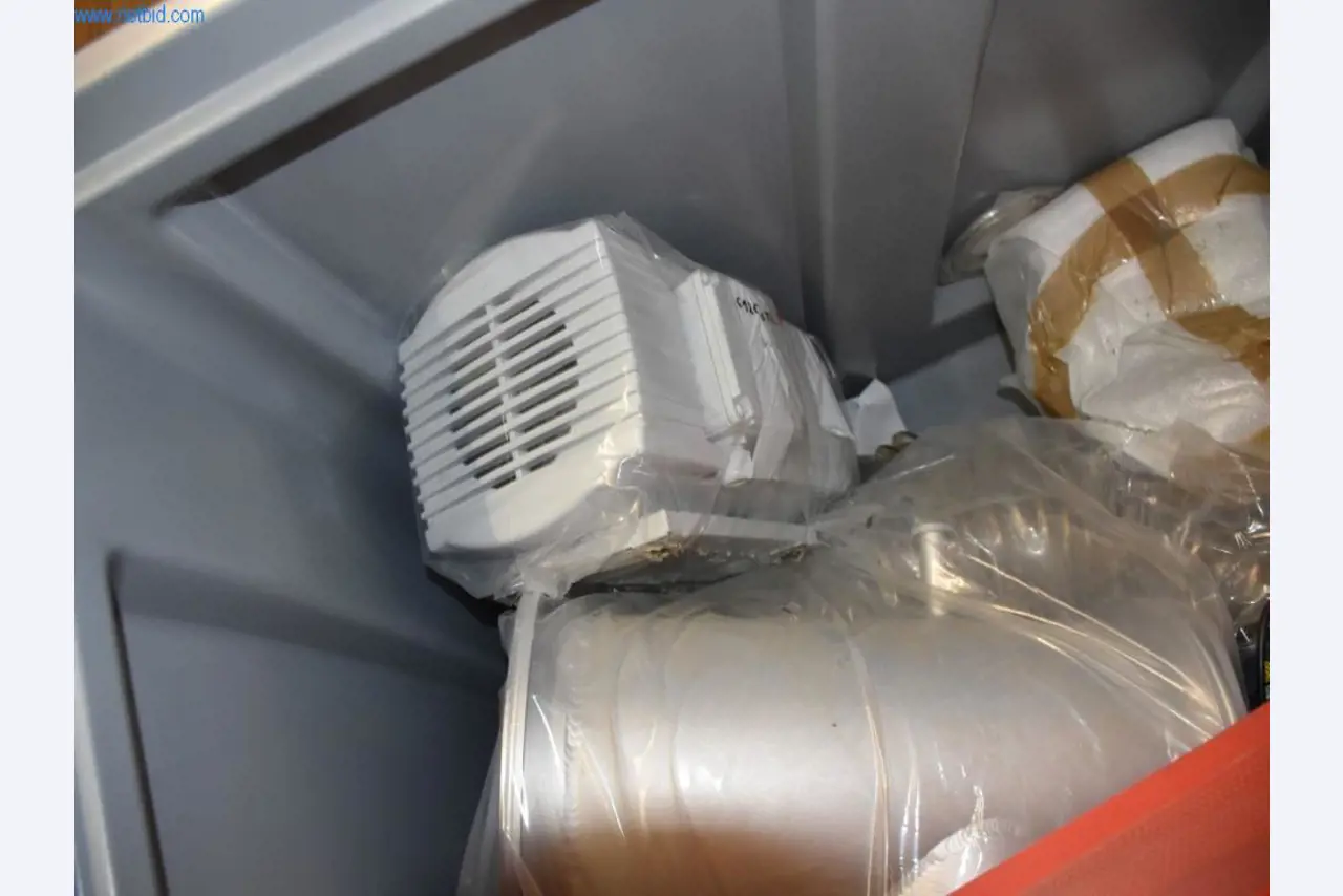 Amplias existencias de bombas de vacío, dispositivos de medición, piezas de repuesto y accesorios-6