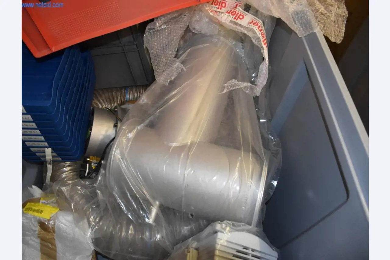 Amplias existencias de bombas de vacío, dispositivos de medición, piezas de repuesto y accesorios-7