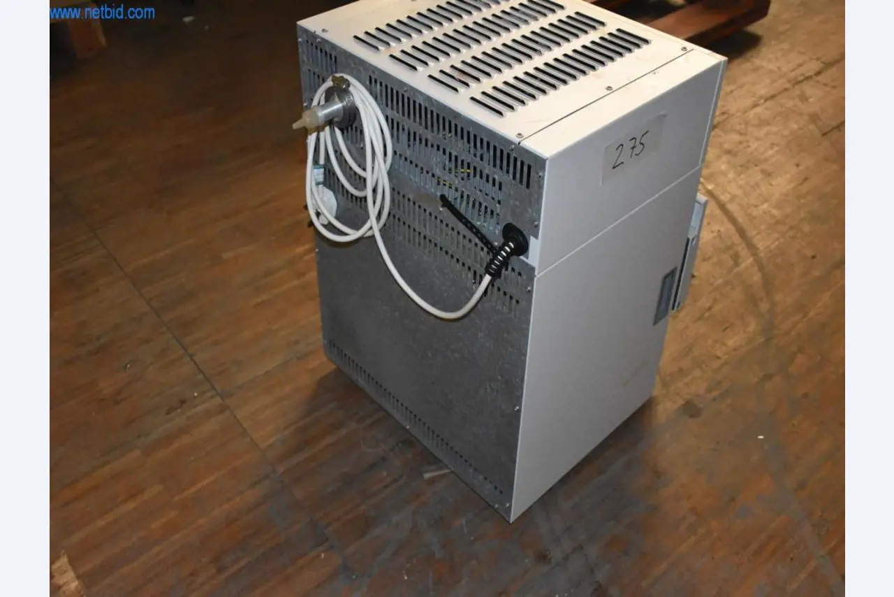 Extensive stocks of vacuum pumps, measuring devices, spare parts and accessories-4