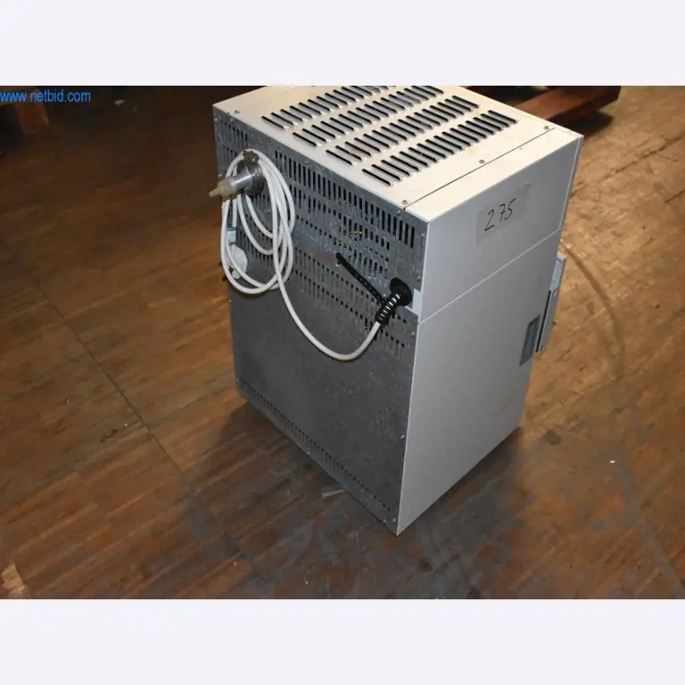 Extensive stocks of vacuum pumps, measuring devices, spare parts and accessories-4