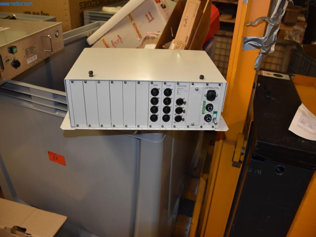 Amplias existencias de bombas de vacío, dispositivos de medición, piezas de repuesto y accesorios-4