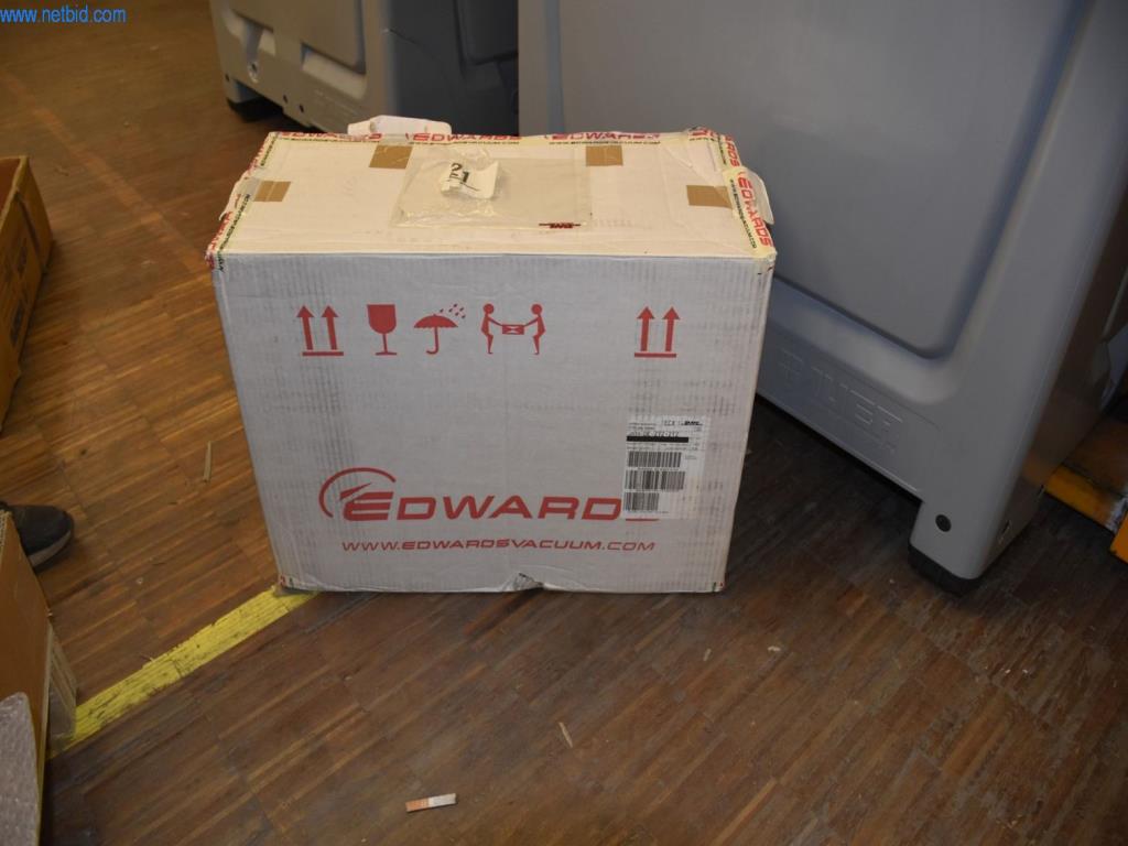 Amplias existencias de bombas de vacío, dispositivos de medición, piezas de repuesto y accesorios-5