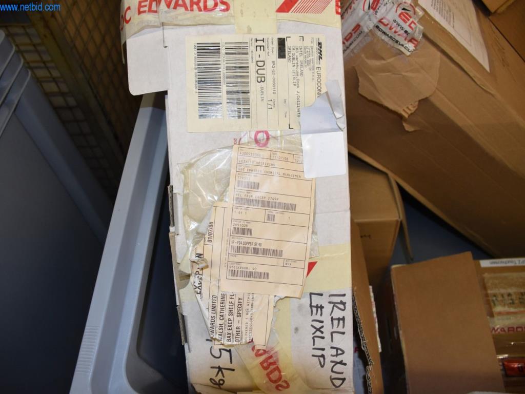 Amplias existencias de bombas de vacío, dispositivos de medición, piezas de repuesto y accesorios-8