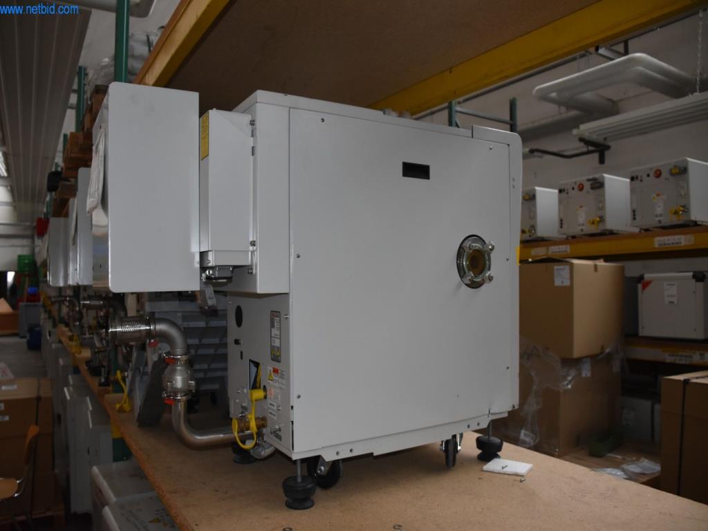 Umfangreiche Bestände an Vakuumpumpen, Meßgeräten, Ersatzteilen und Zubehör-8