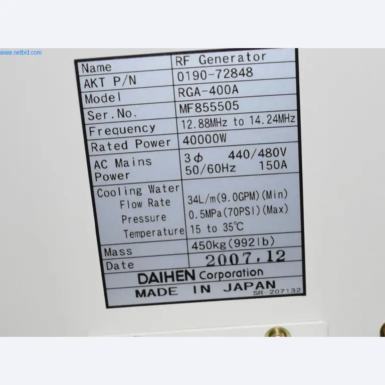 Rozsáhlé zásoby vývěv, měřicích přístrojů, náhradních dílů a příslušenství-13