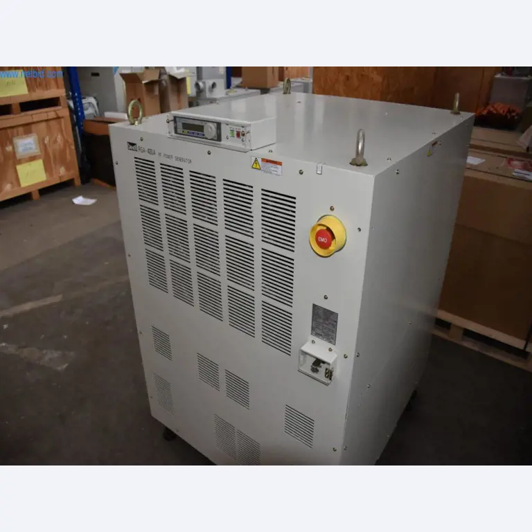 Rozsáhlé zásoby vývěv, měřicích přístrojů, náhradních dílů a příslušenství-1