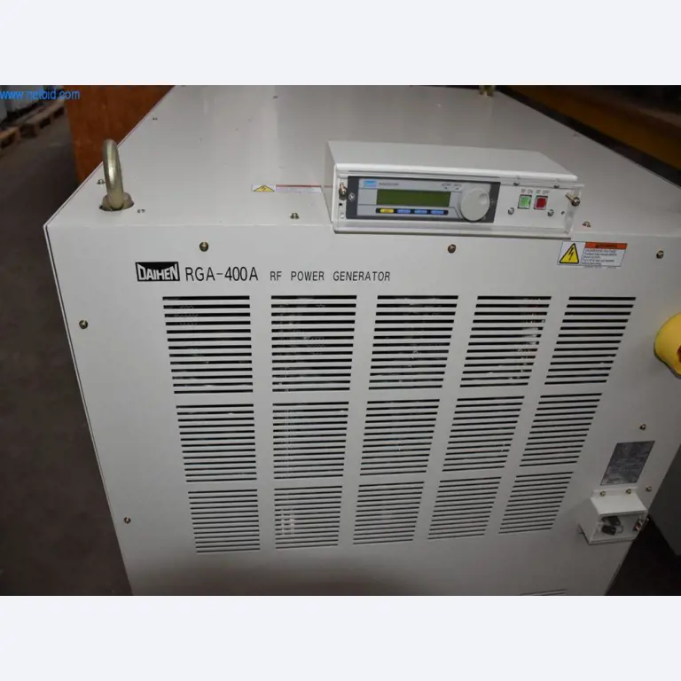 Rozsáhlé zásoby vývěv, měřicích přístrojů, náhradních dílů a příslušenství-2