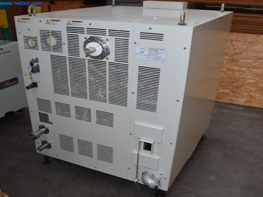 Extensive stocks of vacuum pumps, measuring devices, spare parts and accessories-7