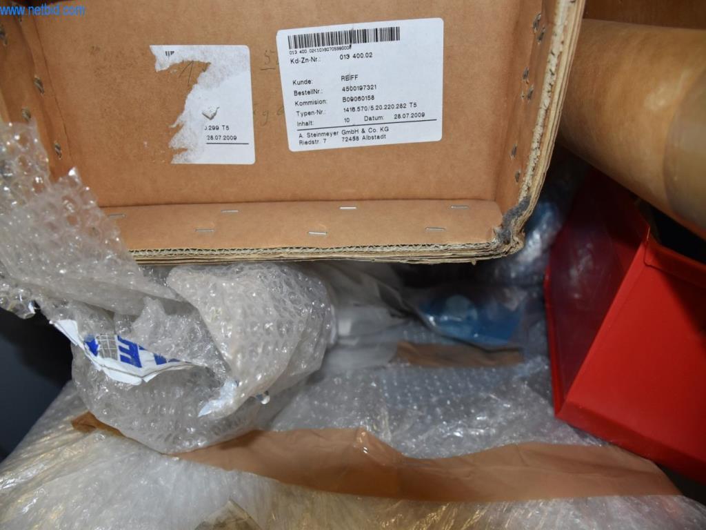 Amplias existencias de bombas de vacío, dispositivos de medición, piezas de repuesto y accesorios-5