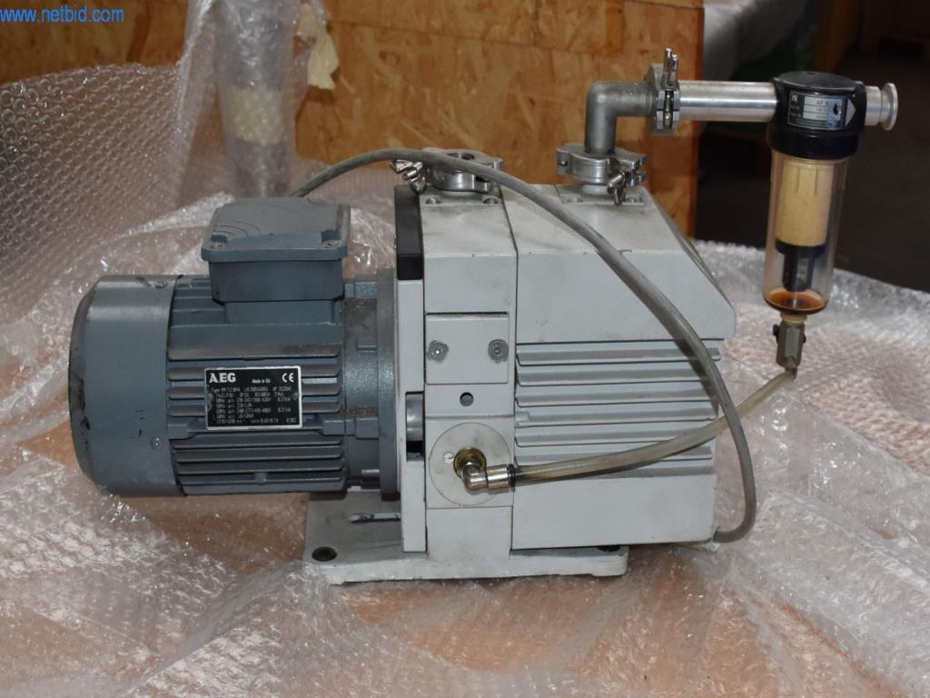 Obsežne zaloge vakuumskih črpalk, merilnih naprav, rezervnih delov in dodatne opreme-1