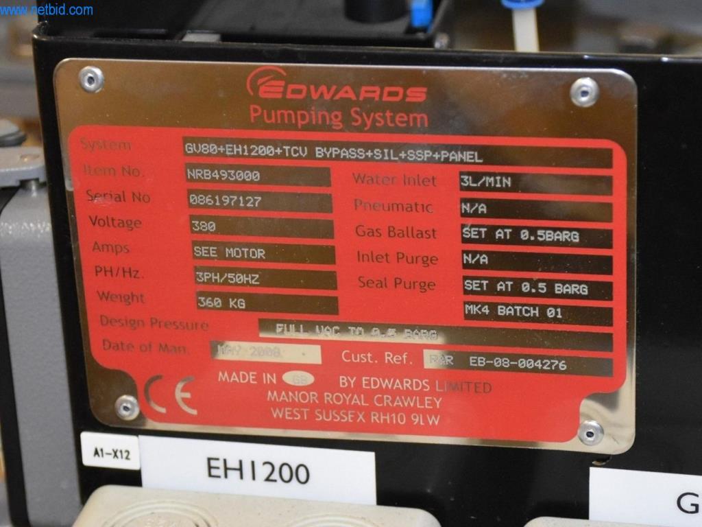 Extensive stocks of vacuum pumps, measuring devices, spare parts and accessories-3