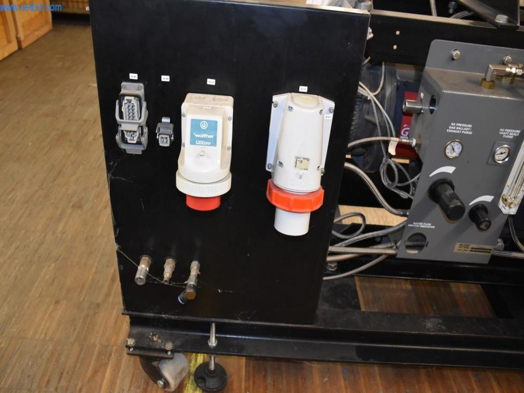 Umfangreiche Bestände an Vakuumpumpen, Meßgeräten, Ersatzteilen und Zubehör-3